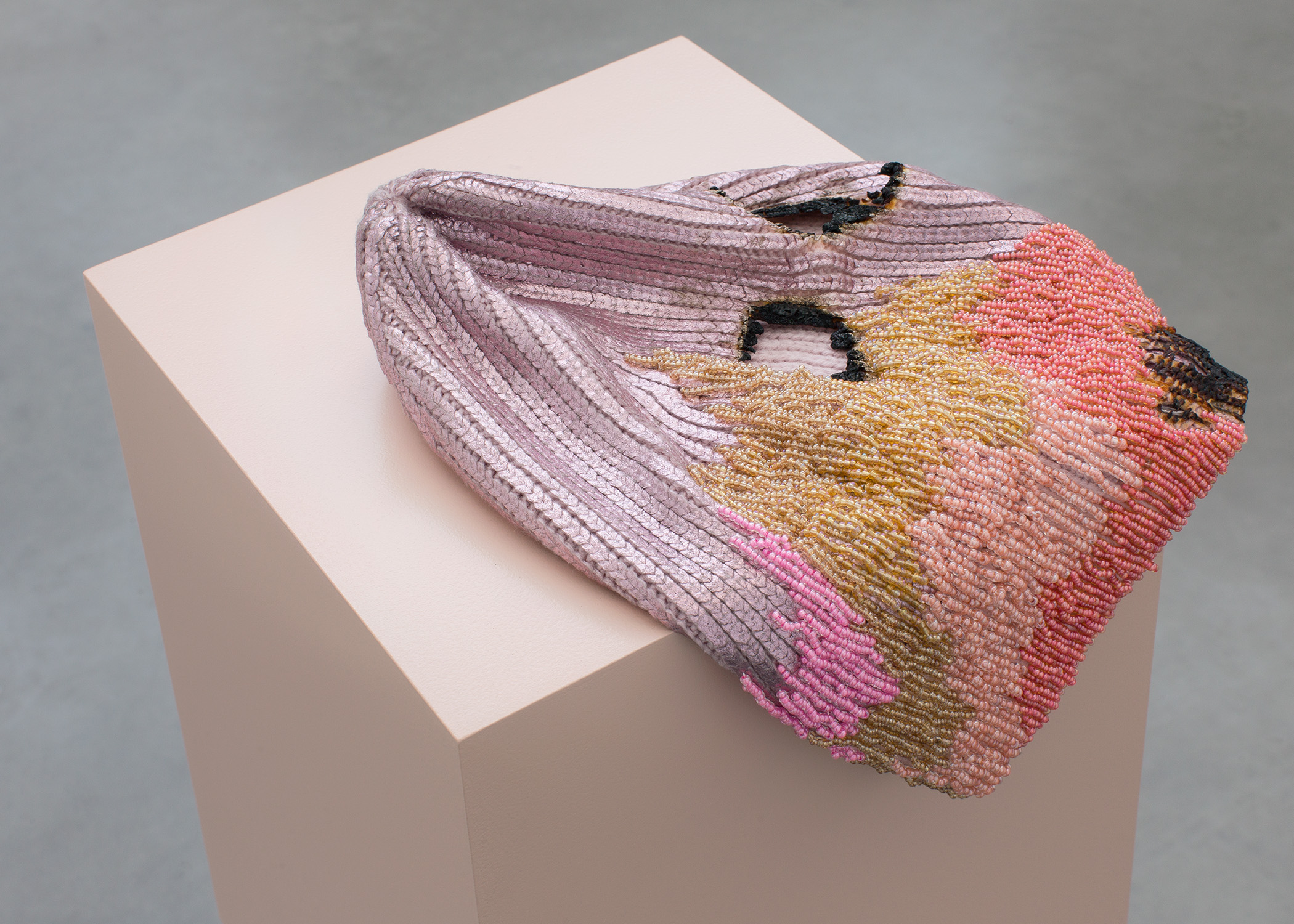 Isa Melsheimer Der unerfreuliche Zustand der Textur KINDL – Zentrum für zeitgenössische Kunst, Berlin.