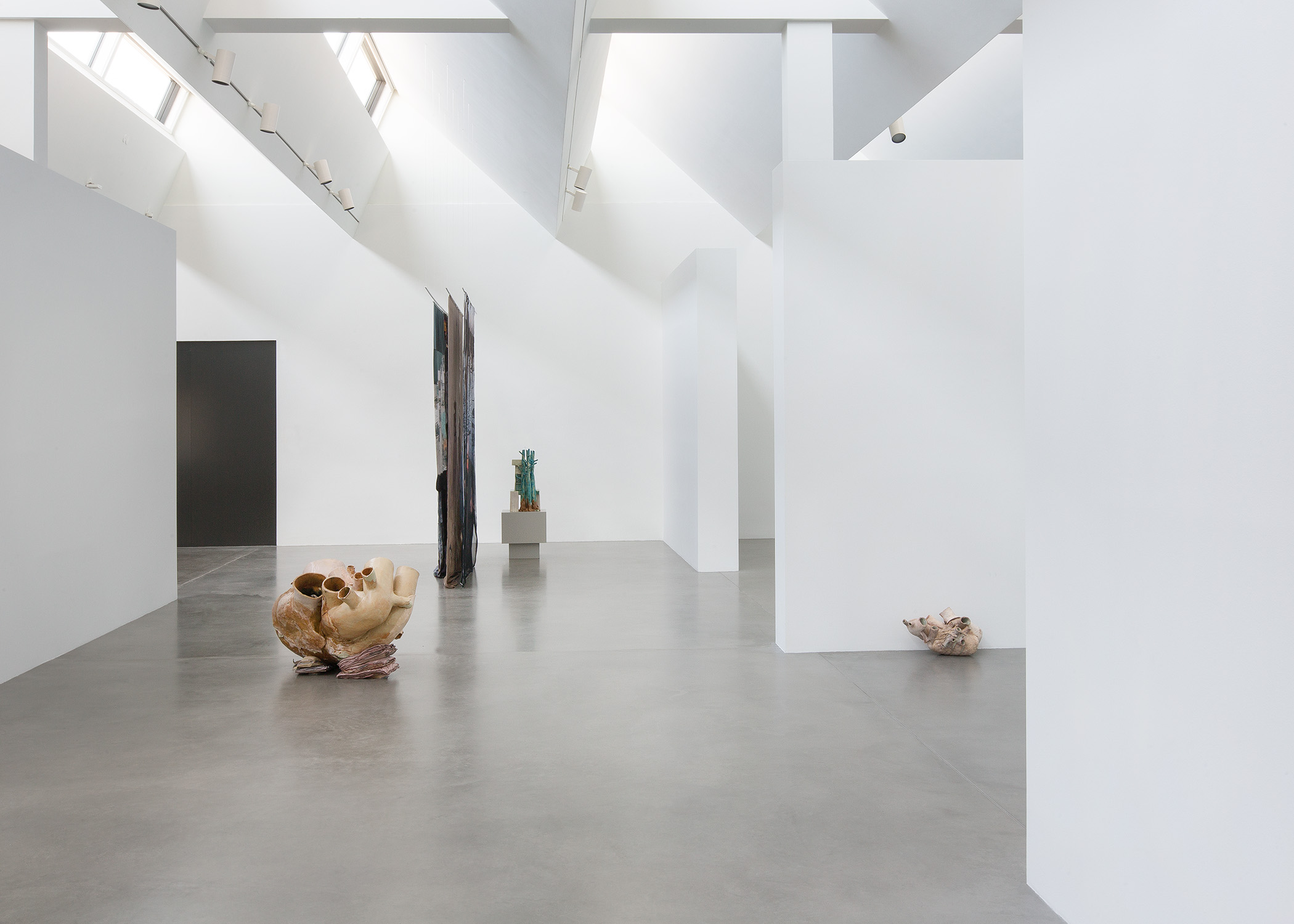 Isa Melsheimer Der unerfreuliche Zustand der Textur KINDL – Zentrum für zeitgenössische Kunst, Berlin.