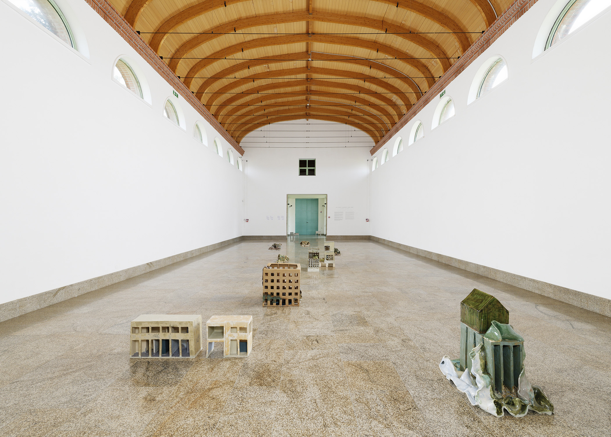 Isa Melsheimer, CONCRETE BODIES ARE FINITE Centre international d'art et du paysage Île de Vassivière 27. März 2022–26. Juni 2022.