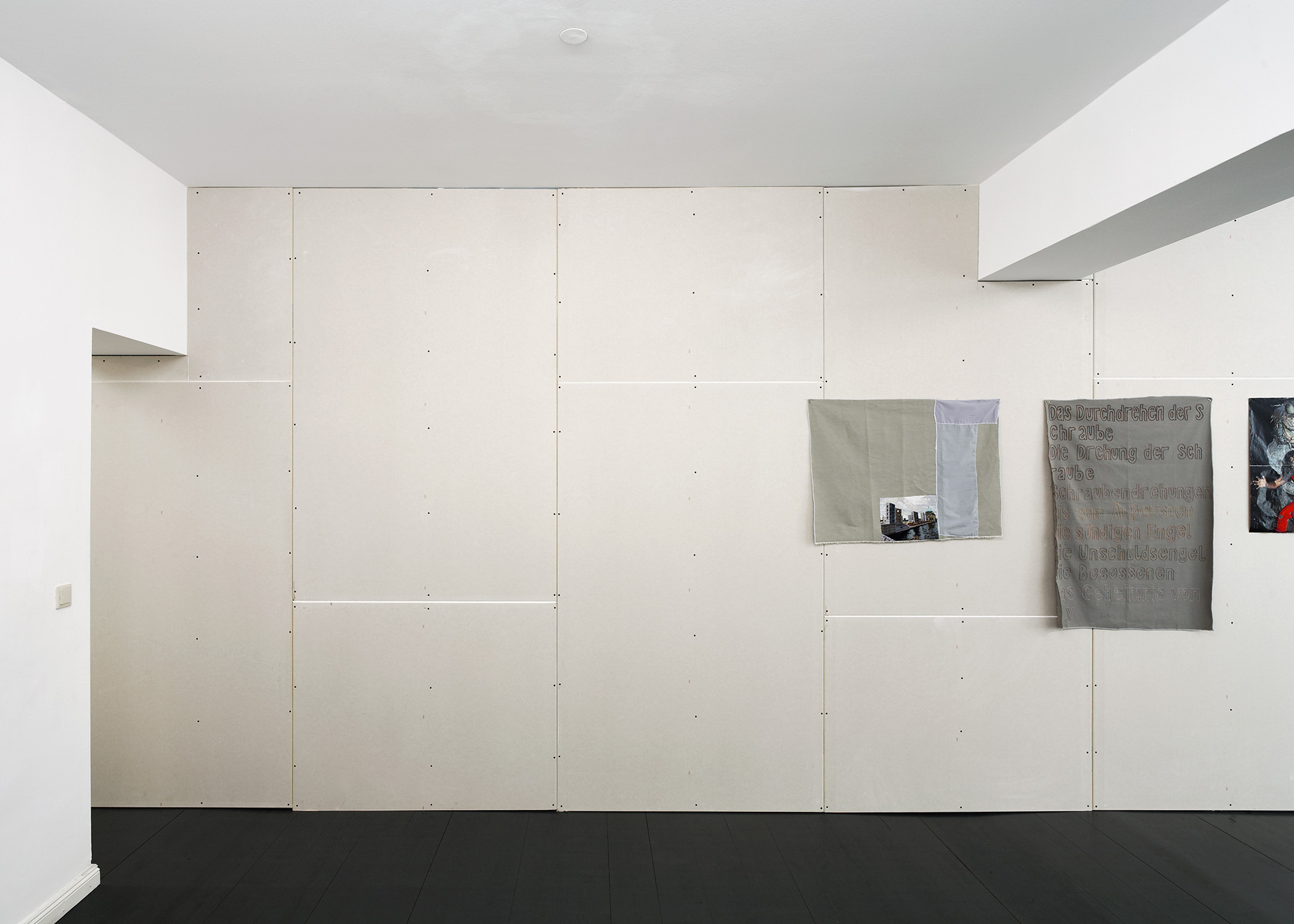 Isa Melsheimer, Das Durchdrehen der Schraube, Barbara Wien gallery & art bookshop.
