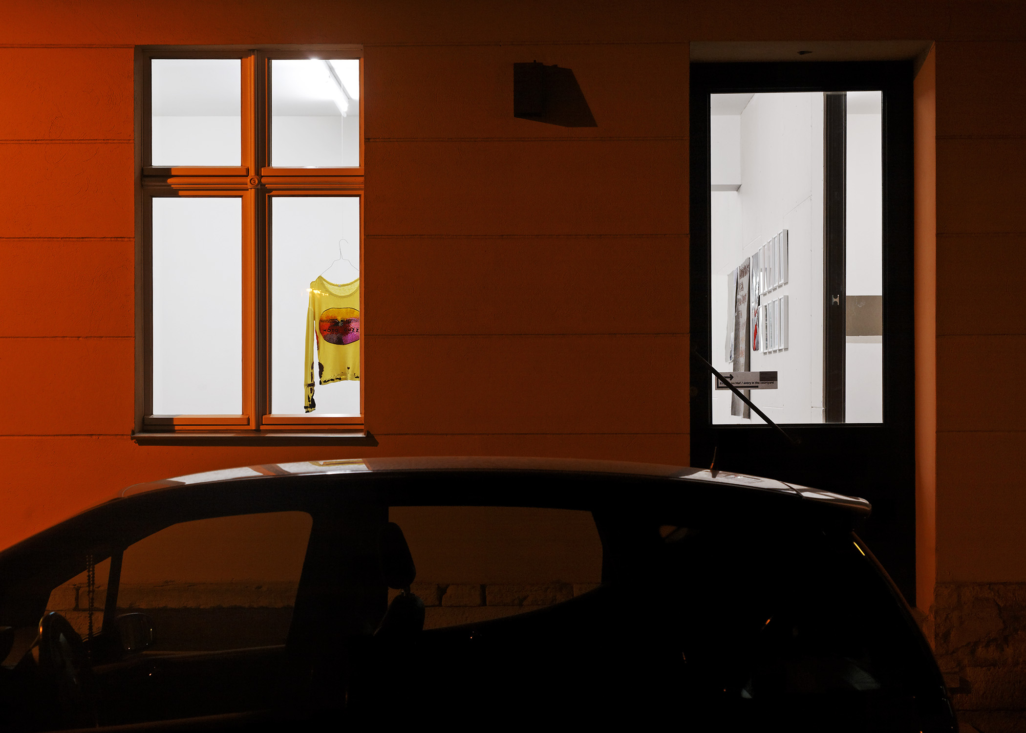 Isa Melsheimer, Das Durchdrehen der Schraube, Barbara Wien gallery & art bookshop.