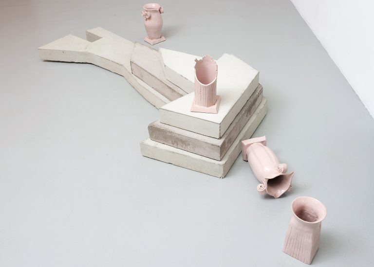 Isa Melsheimer, Times are hard but Postmodern, Galerie Jocelyn Wolff, Paris.